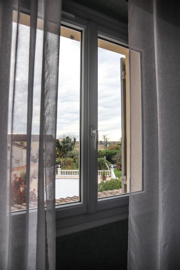Hotel "Les Peyres" Lamothe-Landerron Esterno foto