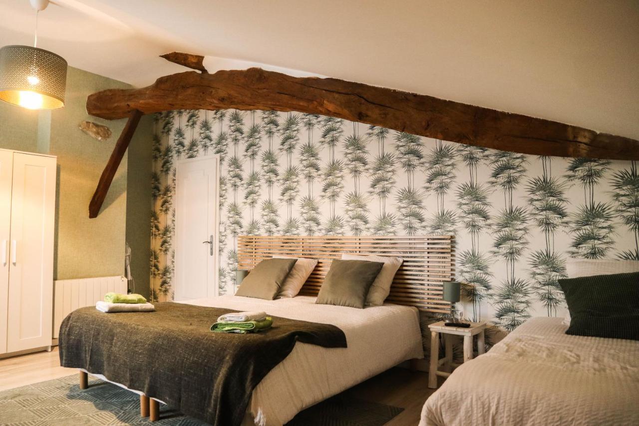 Hotel "Les Peyres" Lamothe-Landerron Esterno foto