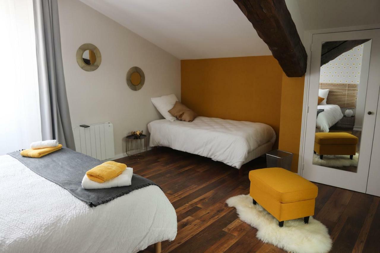 Hotel "Les Peyres" Lamothe-Landerron Esterno foto